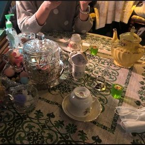 Meet your Posher, Kake keen